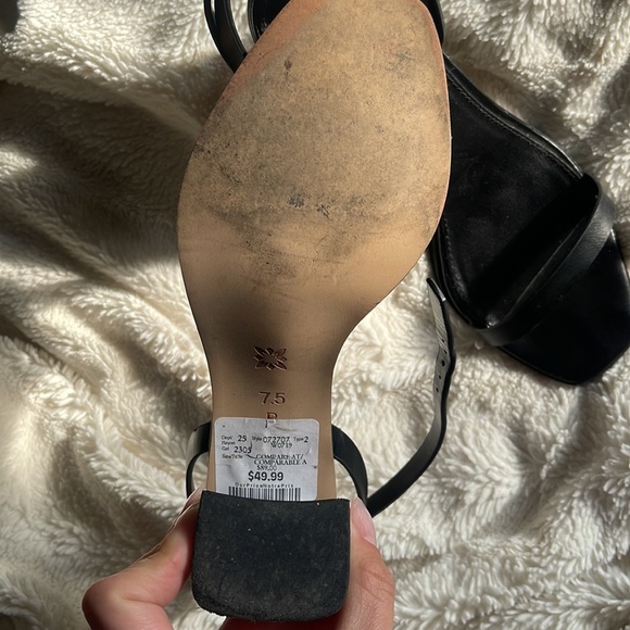 BCBG BLACK BLOCK HEEL - Picture 3 of 3